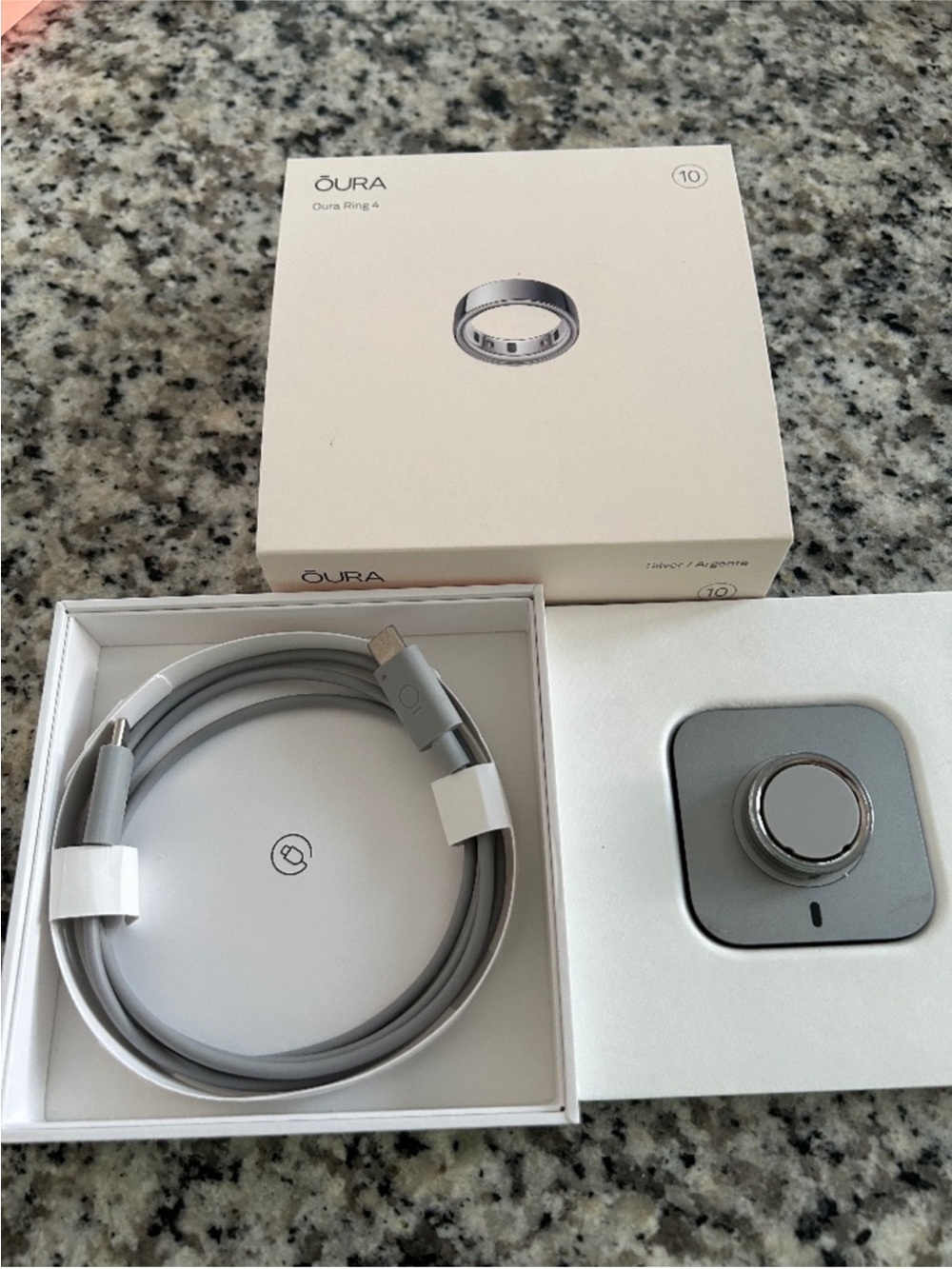 Oura Ring 4 Charger Dock and USB-C Cable - Gray and White